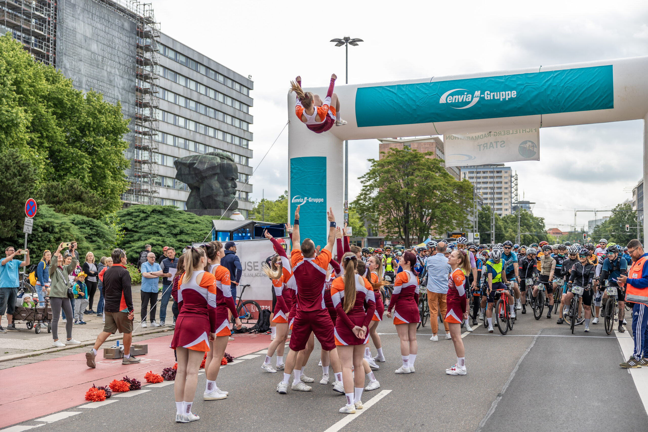 Start-Clovers Cheerleader